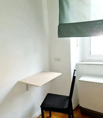 Zimmer In Zentraler Lage / Room Near Downtown Wurzburgo Exterior foto