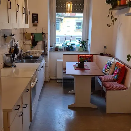 Zimmer In Zentraler Lage / Room Near Downtown Wurzburgo Exterior foto